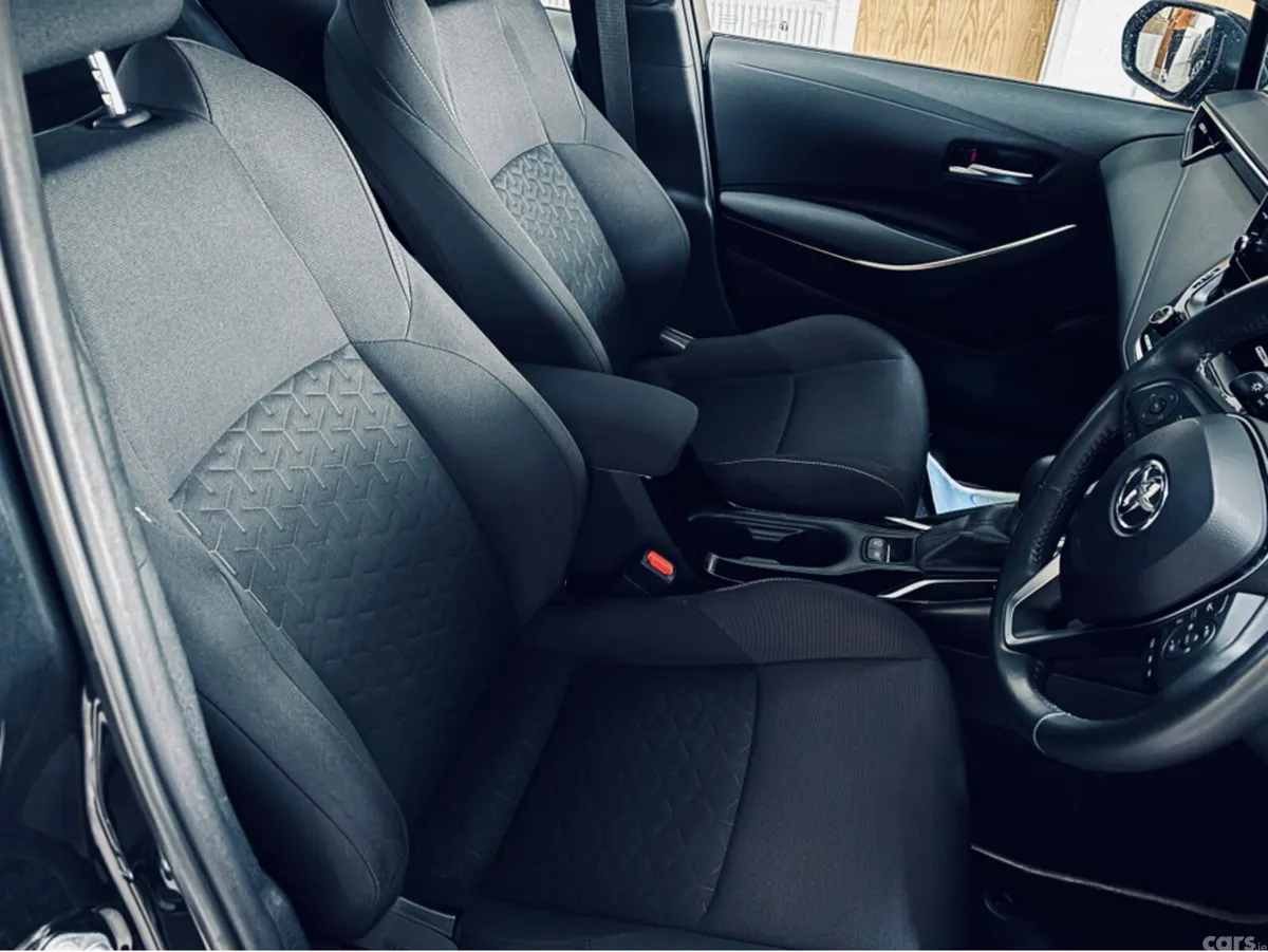 Toyota Corolla Hatchback, Petrol Hybrid, 2022, Black