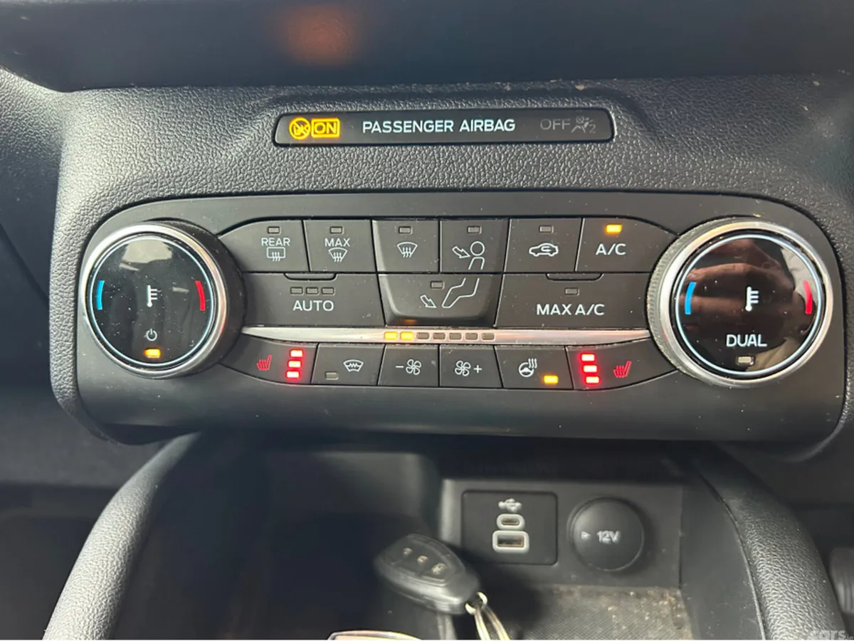 Ford Kuga MPV, Petrol Plug-in Hybrid, 2023, Black