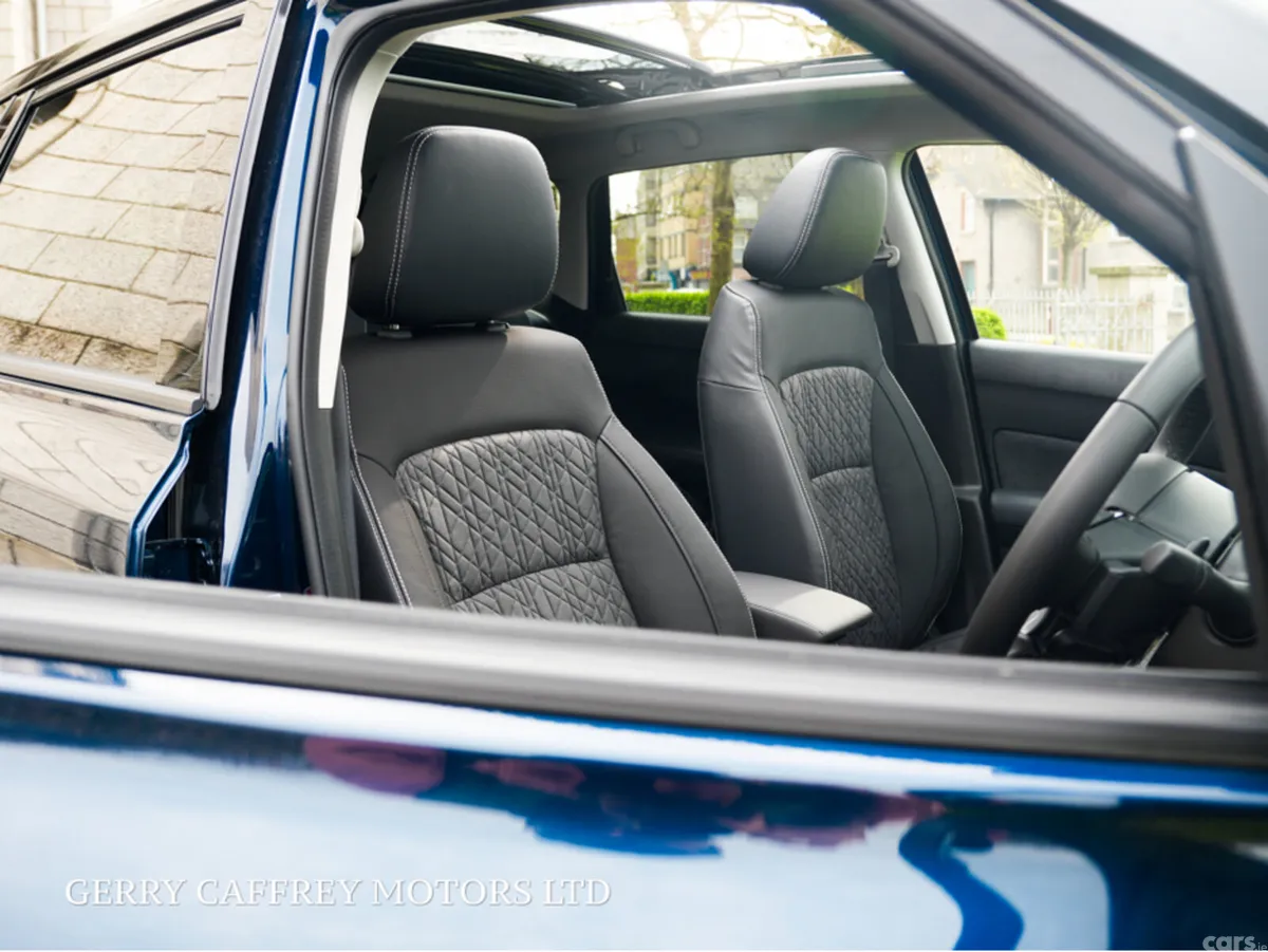 Suzuki Vitara SUV, Petrol Hybrid, 2026, Blue