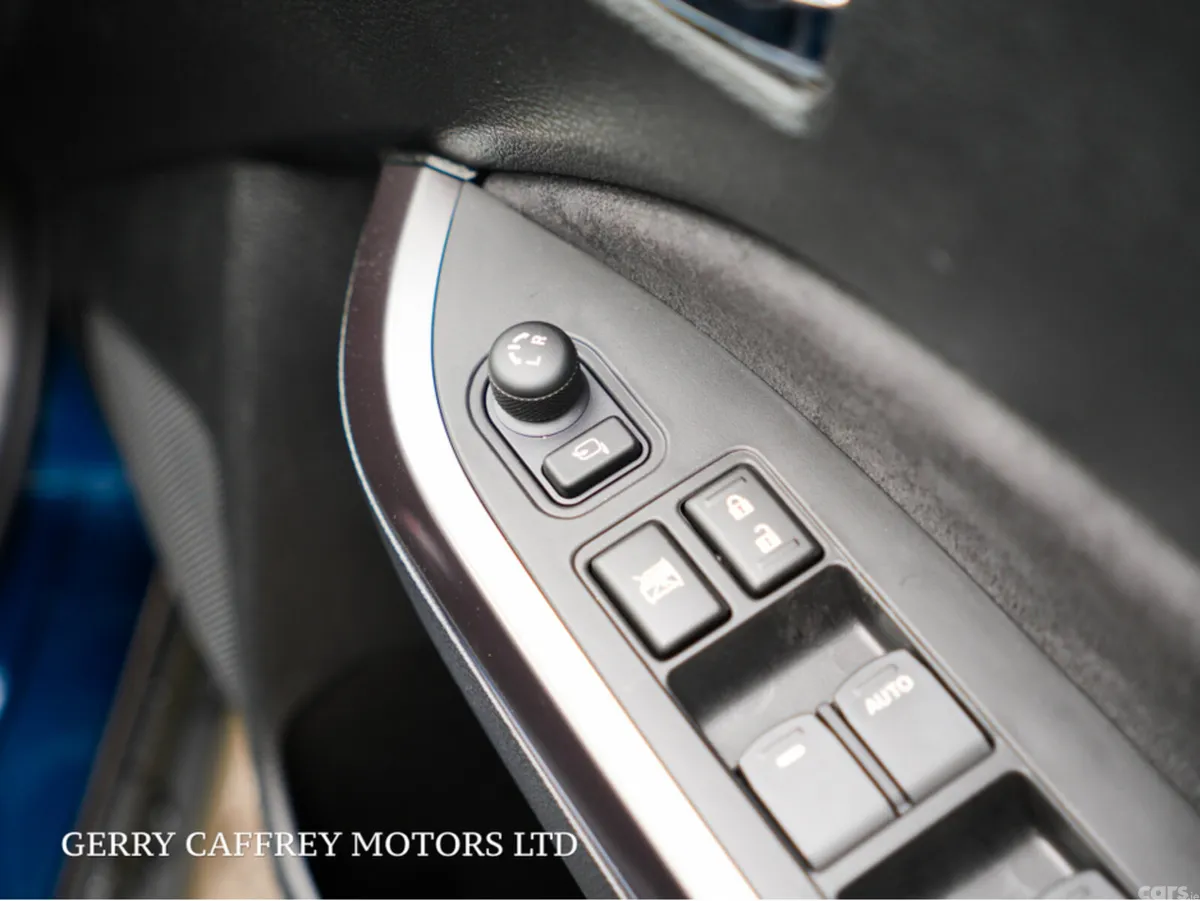 Suzuki Vitara SUV, Petrol Hybrid, 2026, Blue