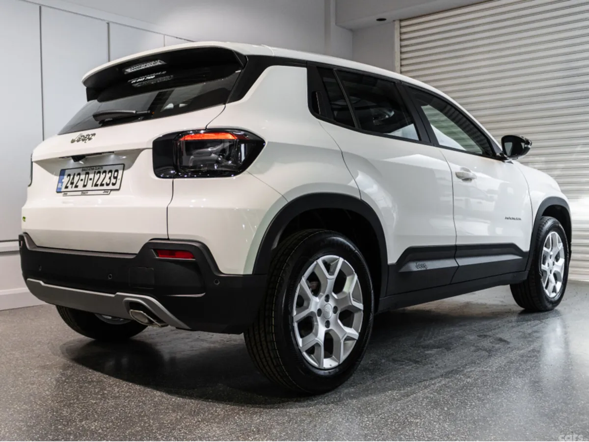 Jeep Avenger SUV, Petrol Hybrid, 2026, White