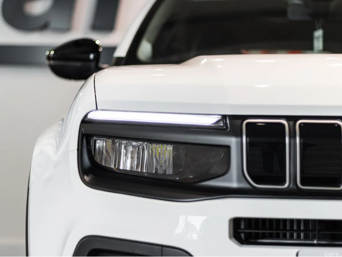 Jeep Avenger SUV, Petrol Hybrid, 2026, White