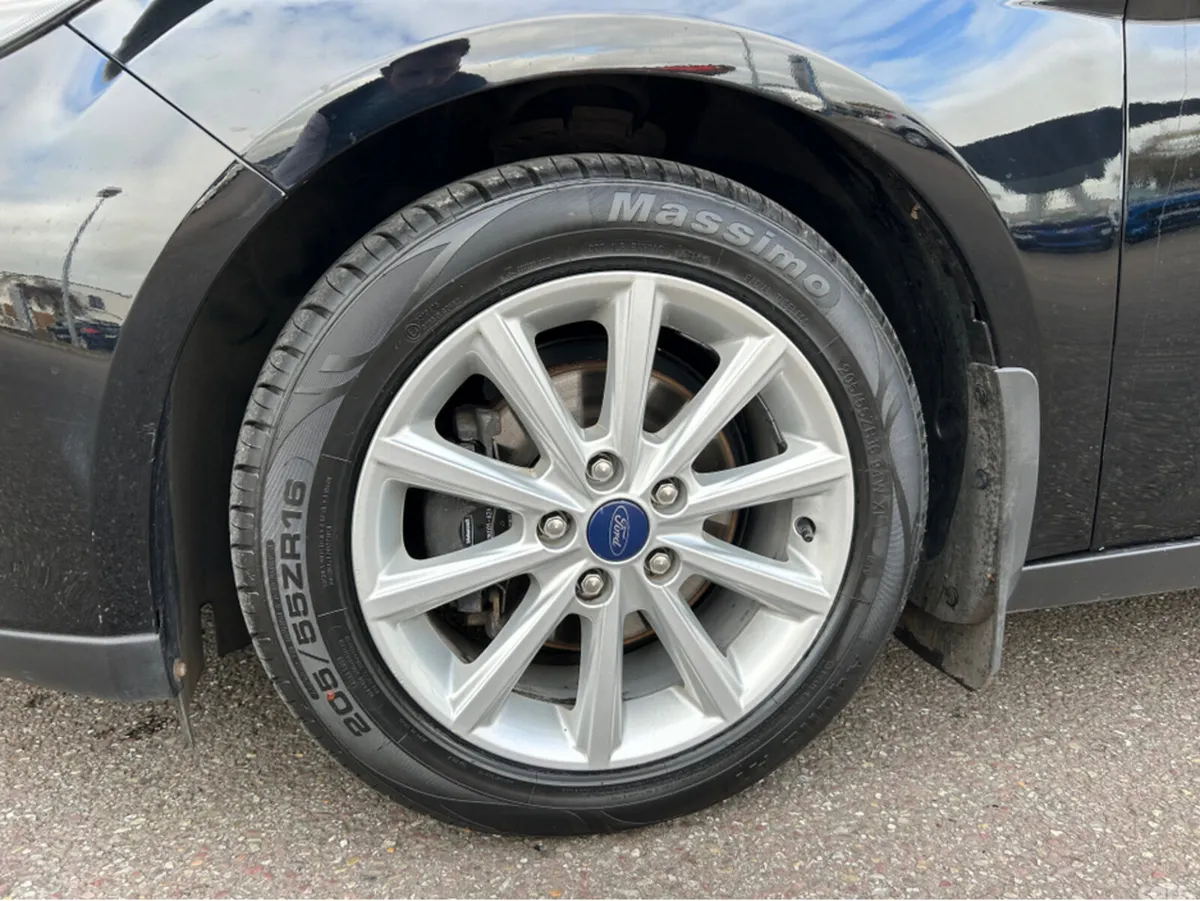 Ford Focus Saloon, Diesel, 2017, Black