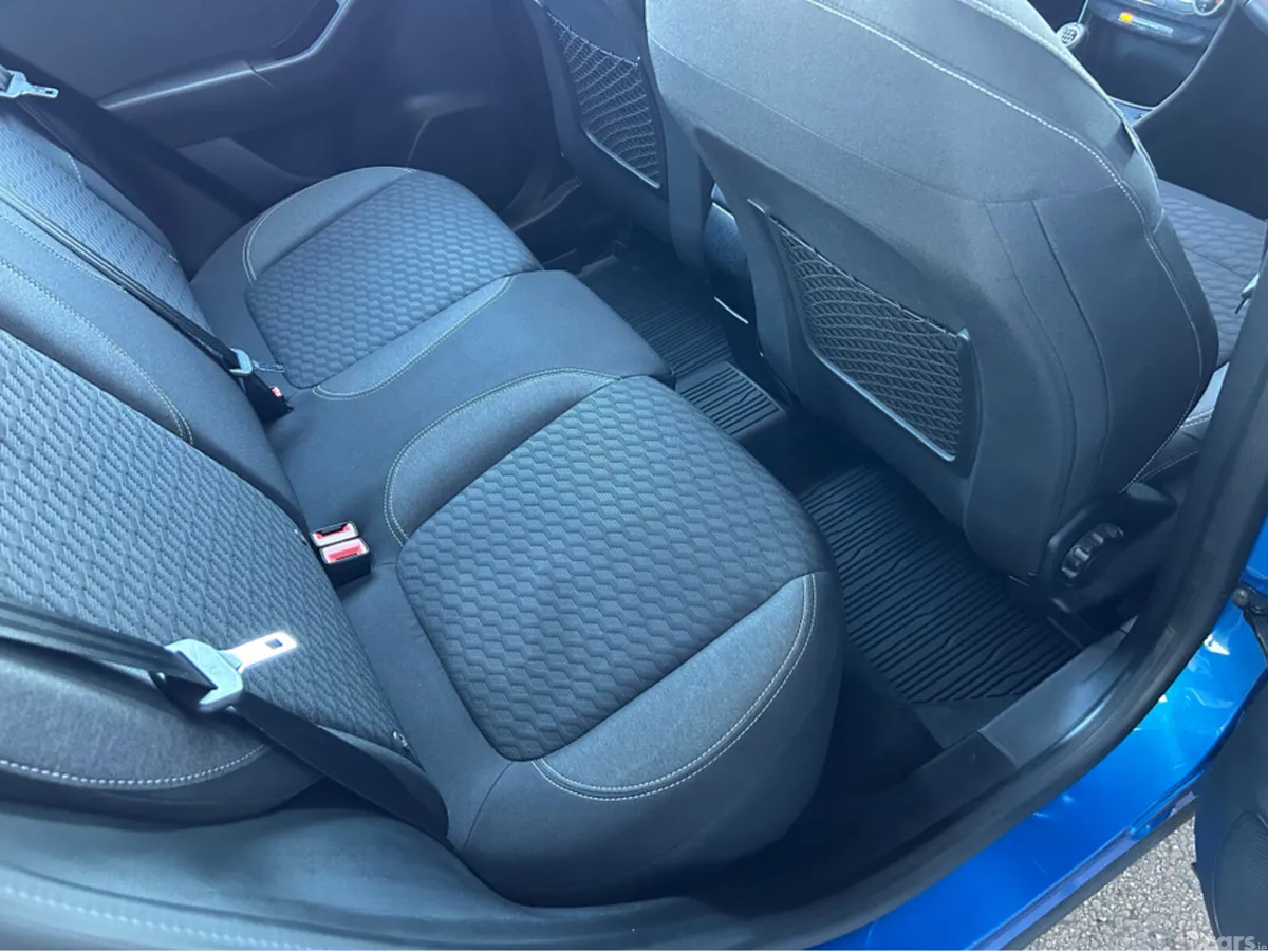 Ford Puma MPV, Petrol Hybrid, 2023, Blue