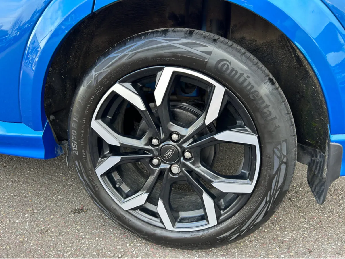 Ford Puma MPV, Petrol Hybrid, 2022, Blue