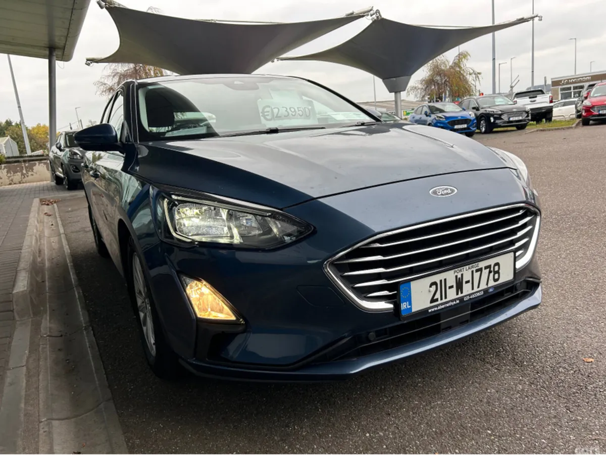 Ford Focus Hatchback, Petrol, 2021, Blue