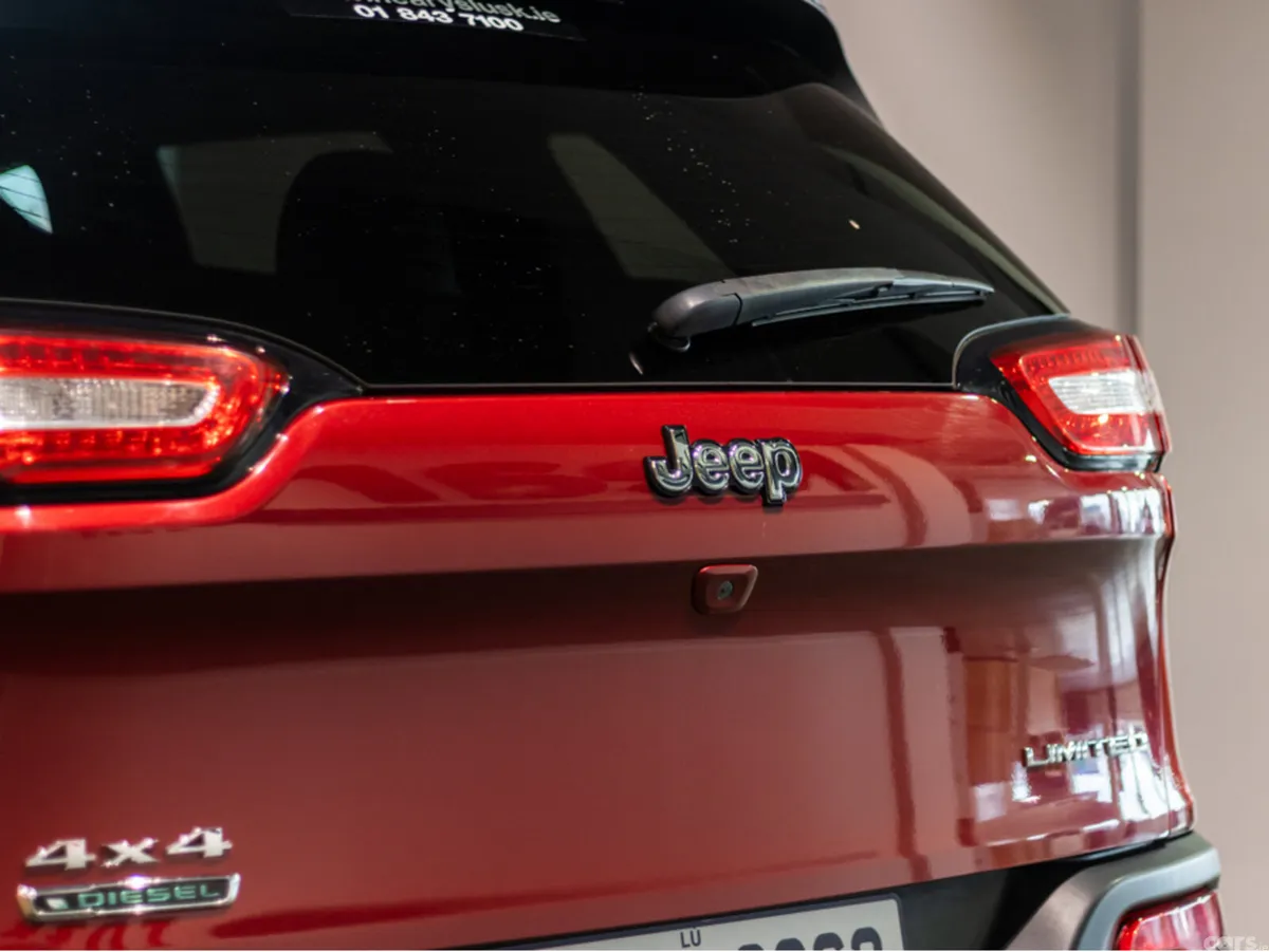 Jeep Cherokee Estate, Diesel, 2015, Red