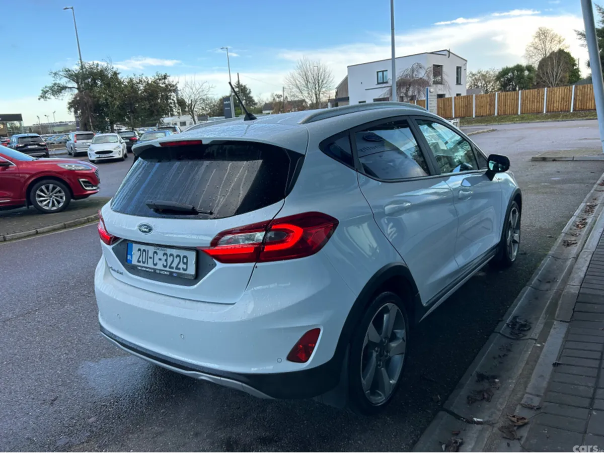 Ford Fiesta Hatchback, Petrol, 2020, White