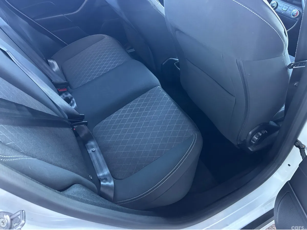 Ford Fiesta Hatchback, Petrol, 2020, White
