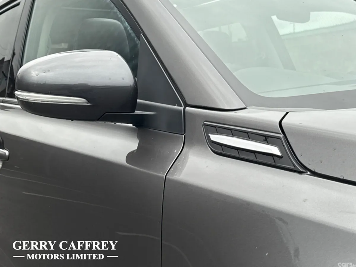 Suzuki Vitara SUV, Petrol Hybrid, 2026, Grey