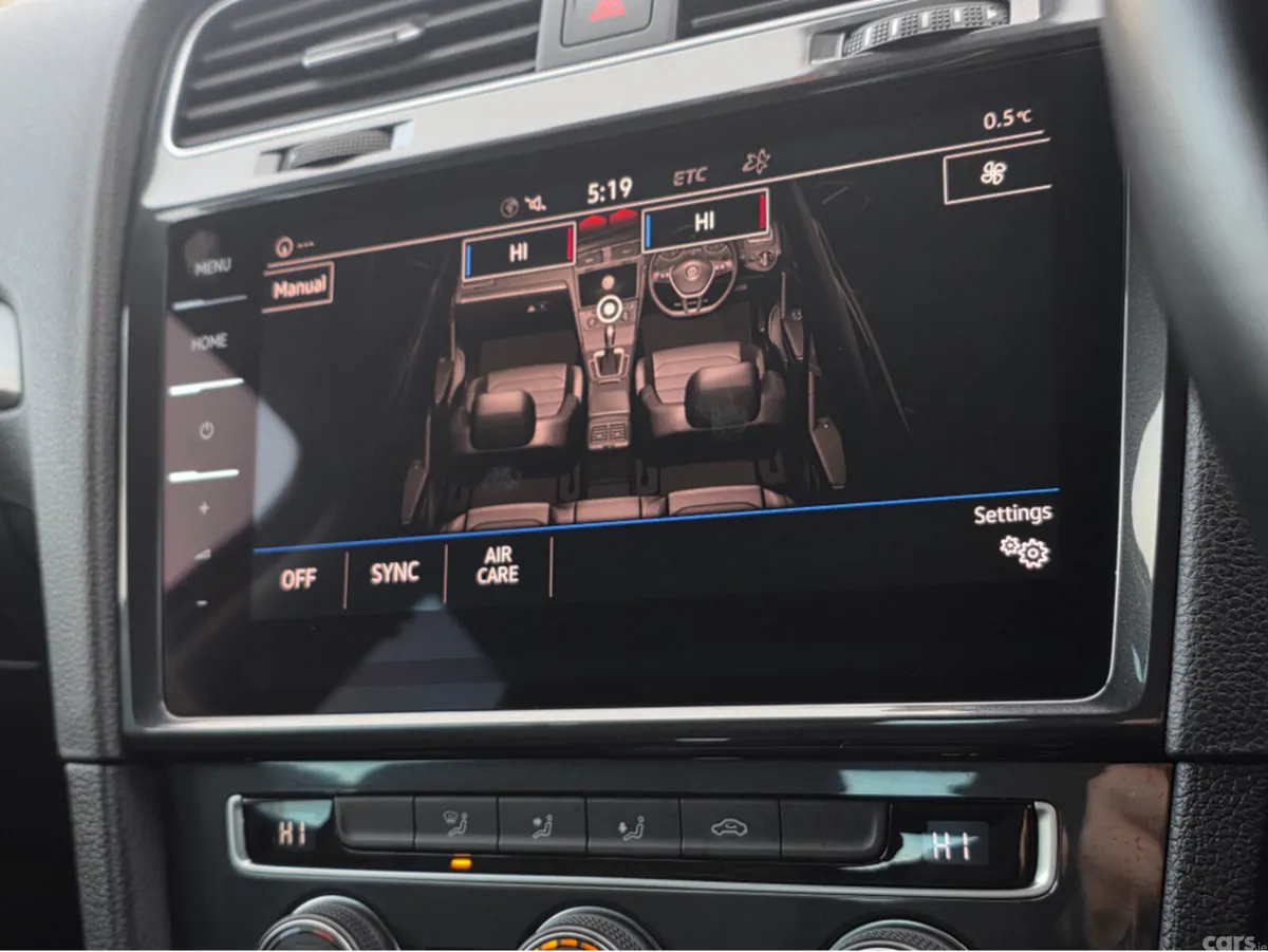 Volkswagen Golf Hatchback, Petrol, 2019, Silver