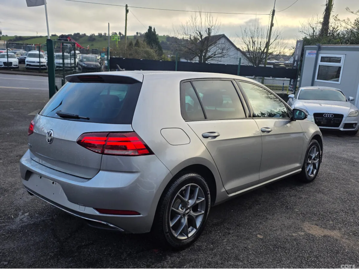 Volkswagen Golf Hatchback, Petrol, 2019, Silver