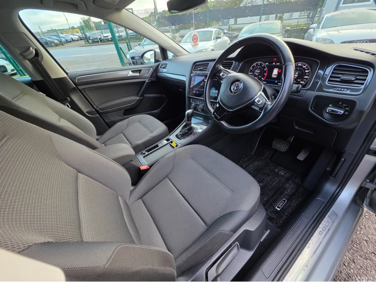 Volkswagen Golf Hatchback, Petrol, 2019, Silver