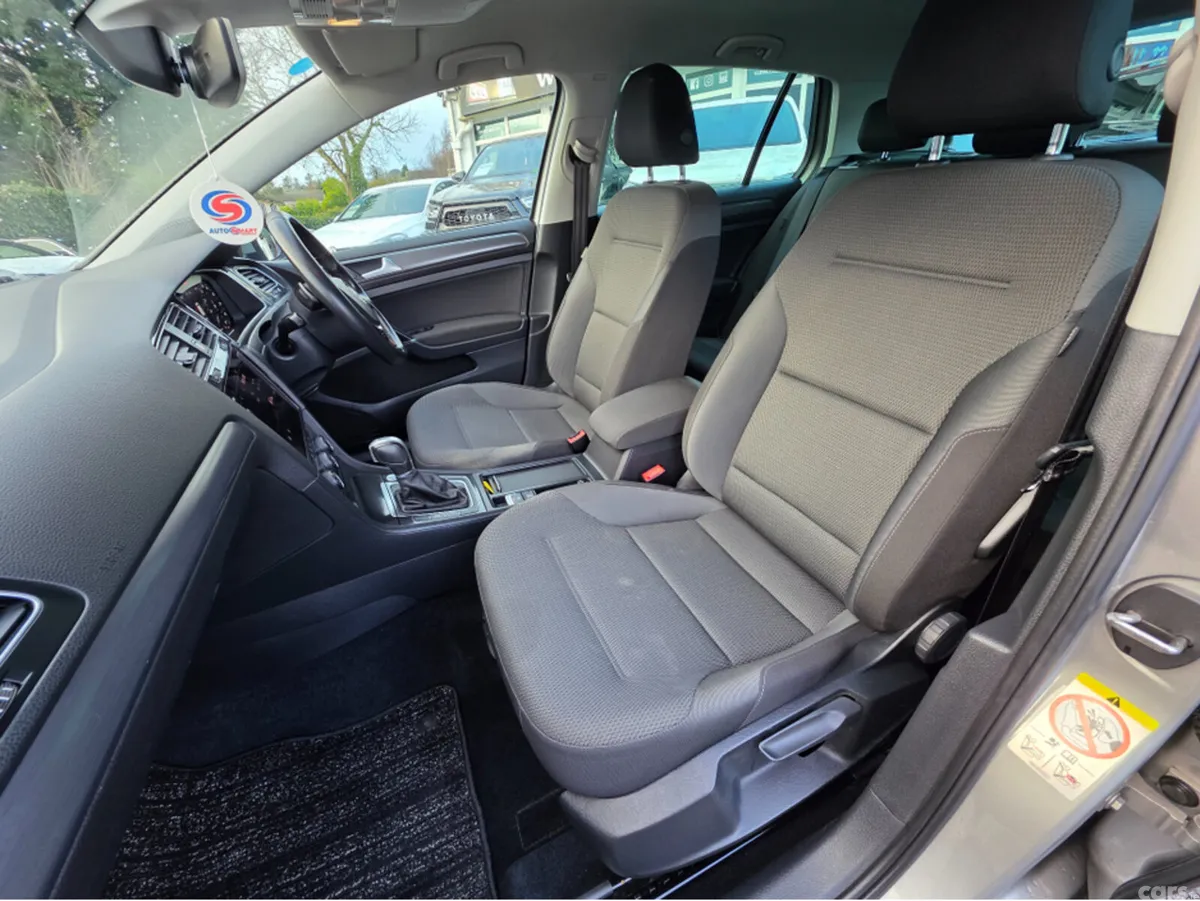 Volkswagen Golf Hatchback, Petrol, 2019, Silver