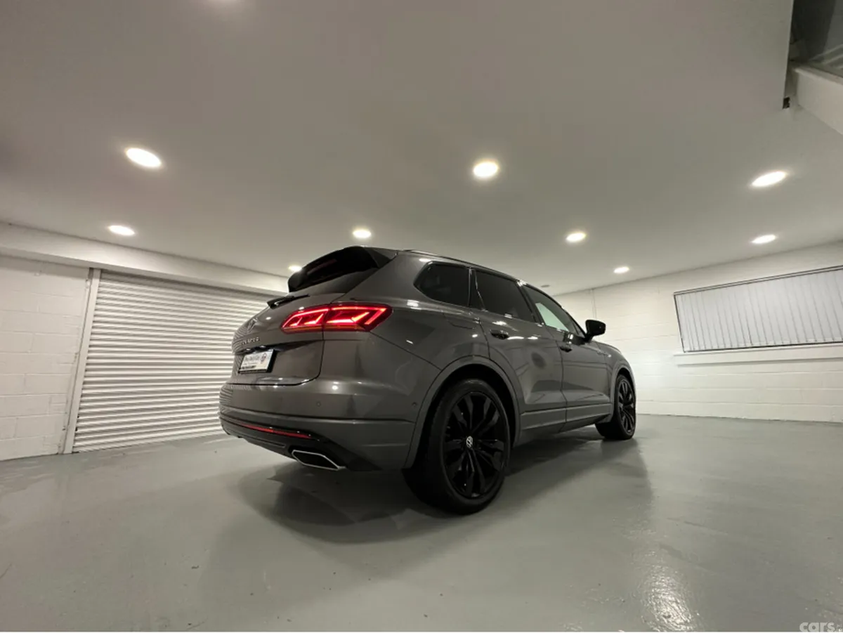 Volkswagen Touareg Estate, Diesel, 2023, Grey