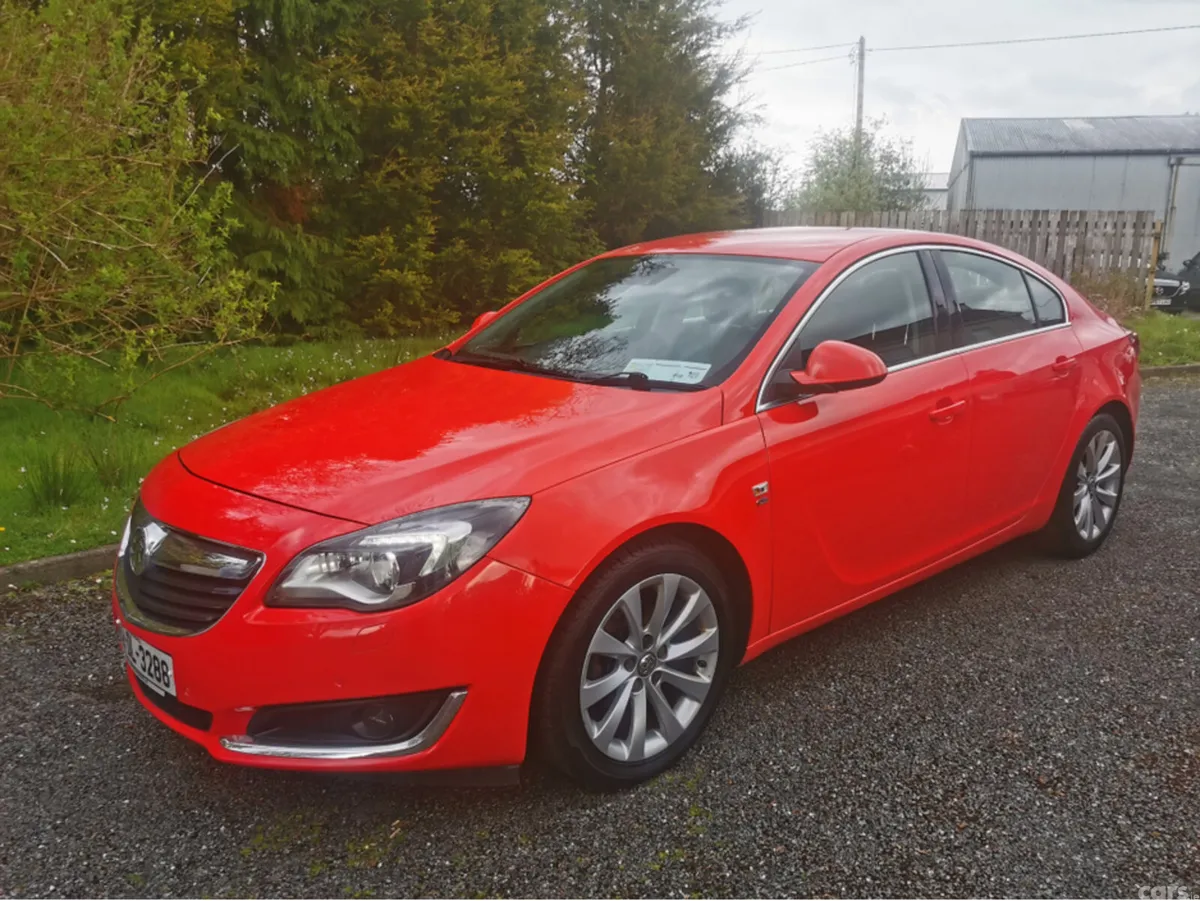 Vauxhall Insignia Hatchback, Diesel, 2016, Red