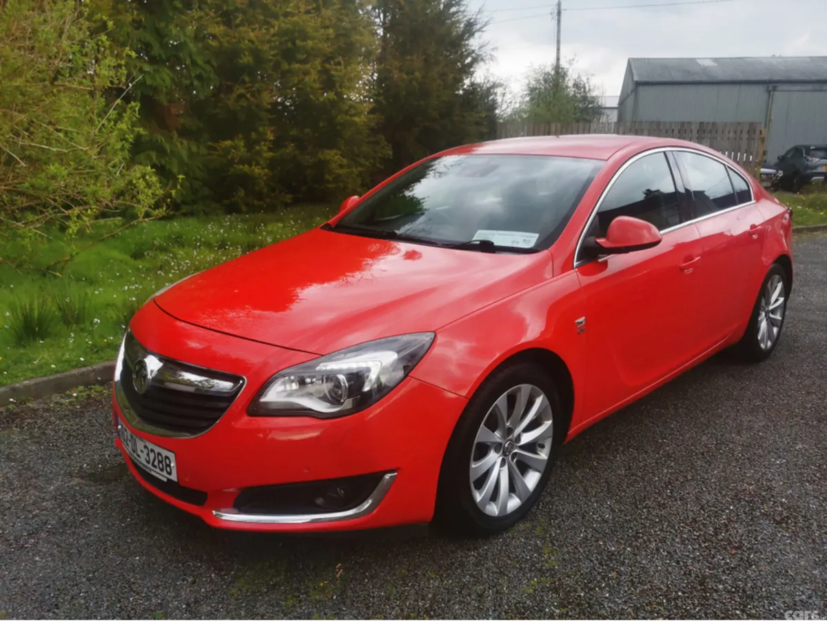 Vauxhall Insignia Hatchback, Diesel, 2016, Red