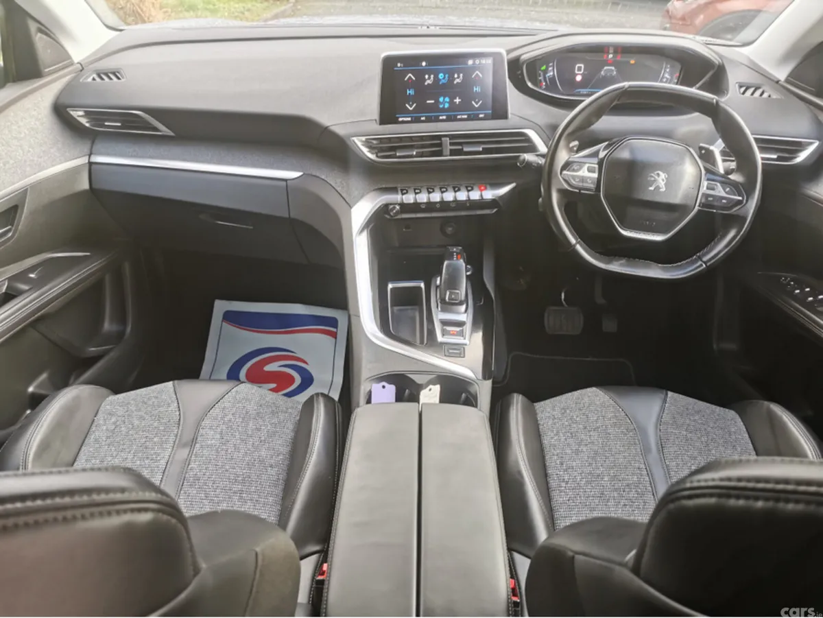 Peugeot 5008 MPV, Diesel, 2019, Grey