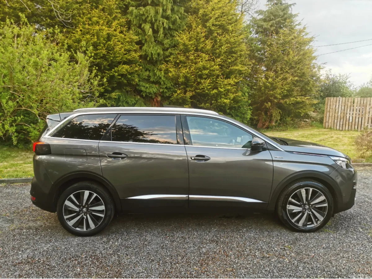 Peugeot 5008 MPV, Diesel, 2019, Grey
