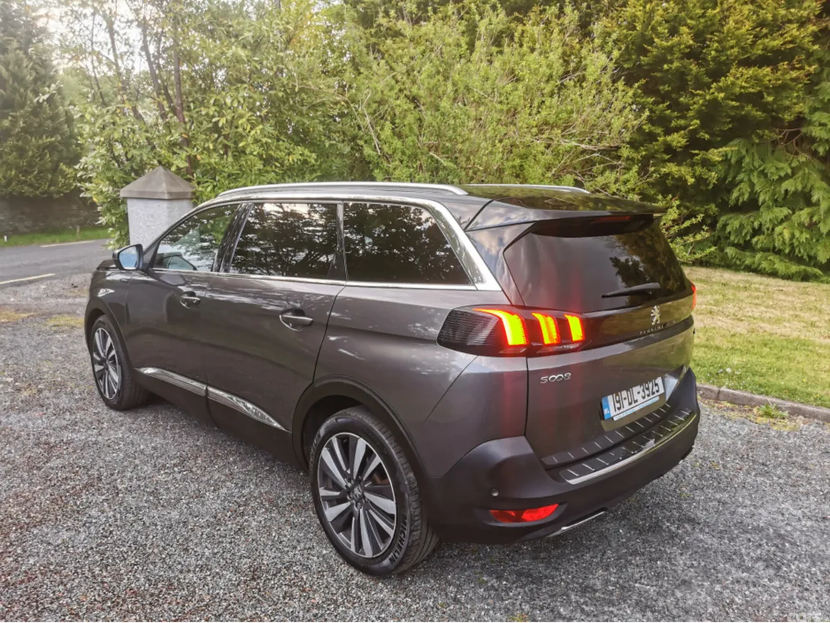 Peugeot 5008 MPV, Diesel, 2019, Grey