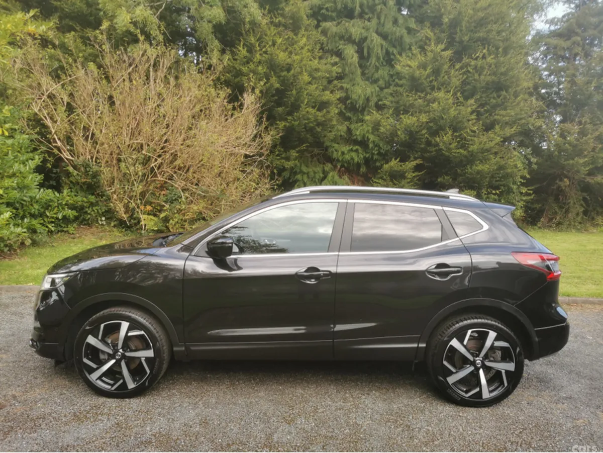 Nissan Qashqai MPV, Diesel, 2018, Black