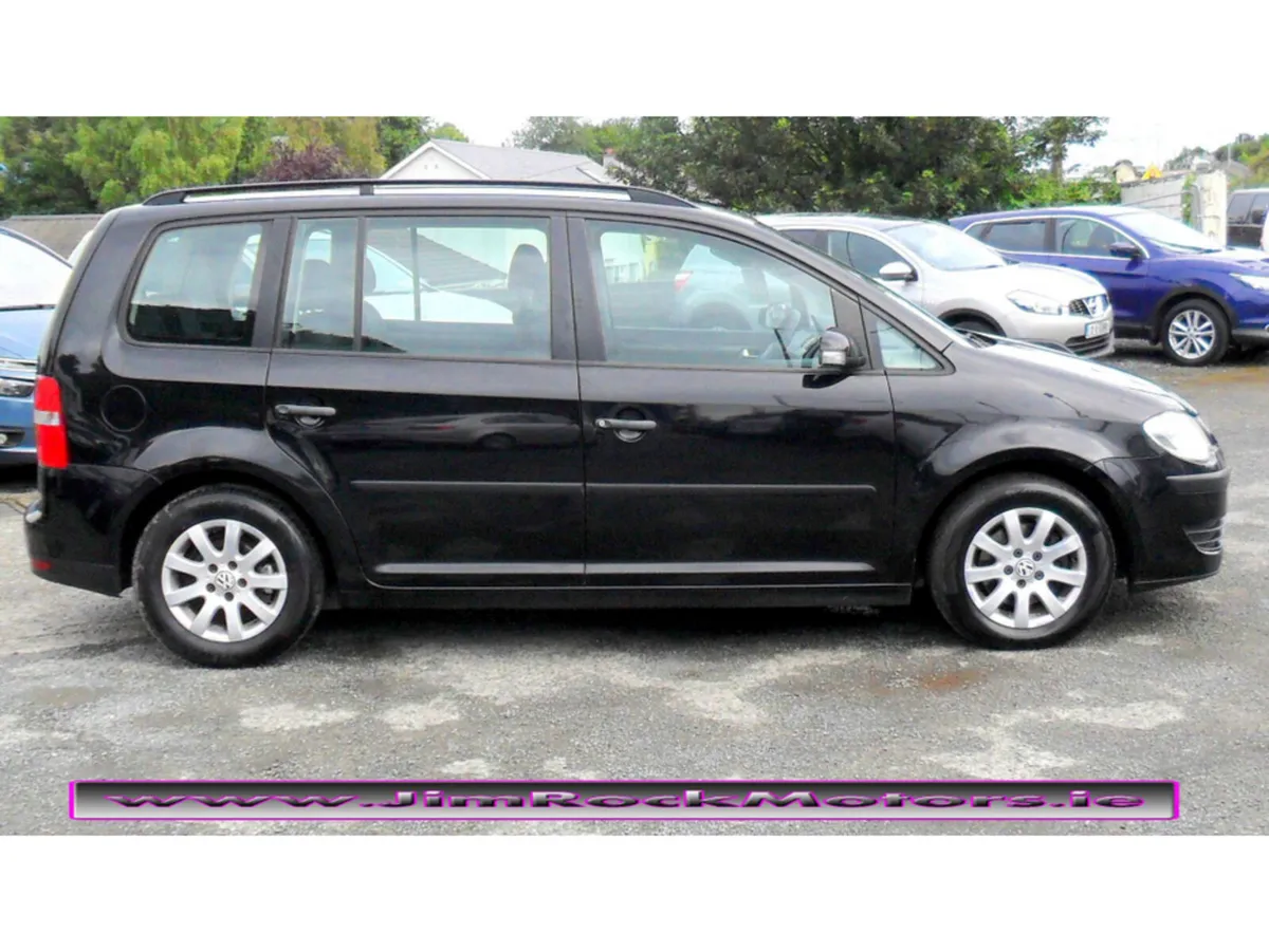 Volkswagen Touran MPV, Diesel, 2008, Black