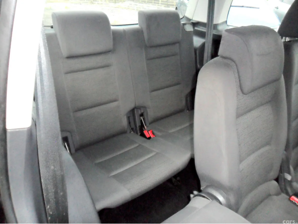 Volkswagen Touran MPV, Diesel, 2008, Black
