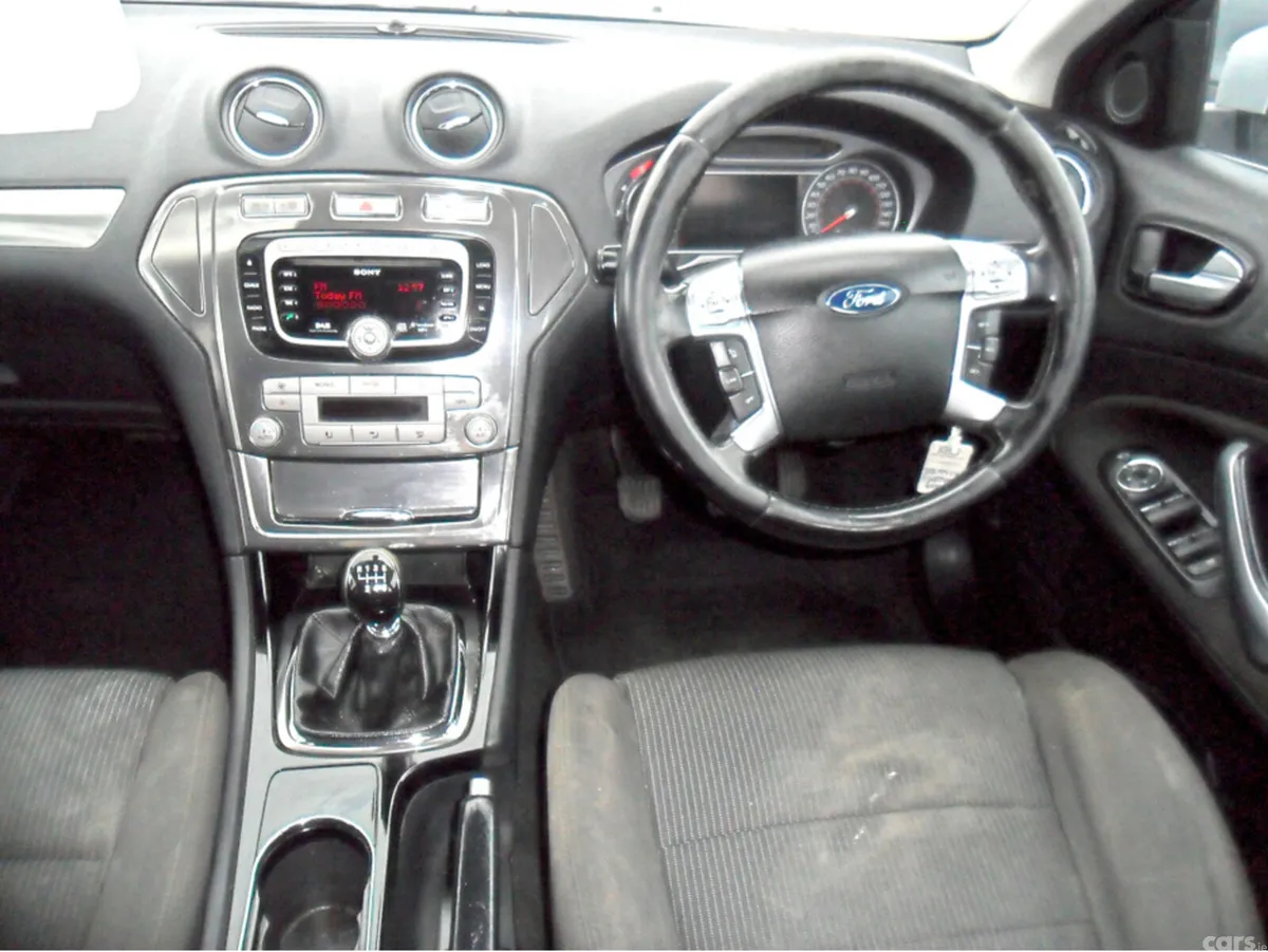 Ford Mondeo Hatchback, Diesel, 2009, Silver