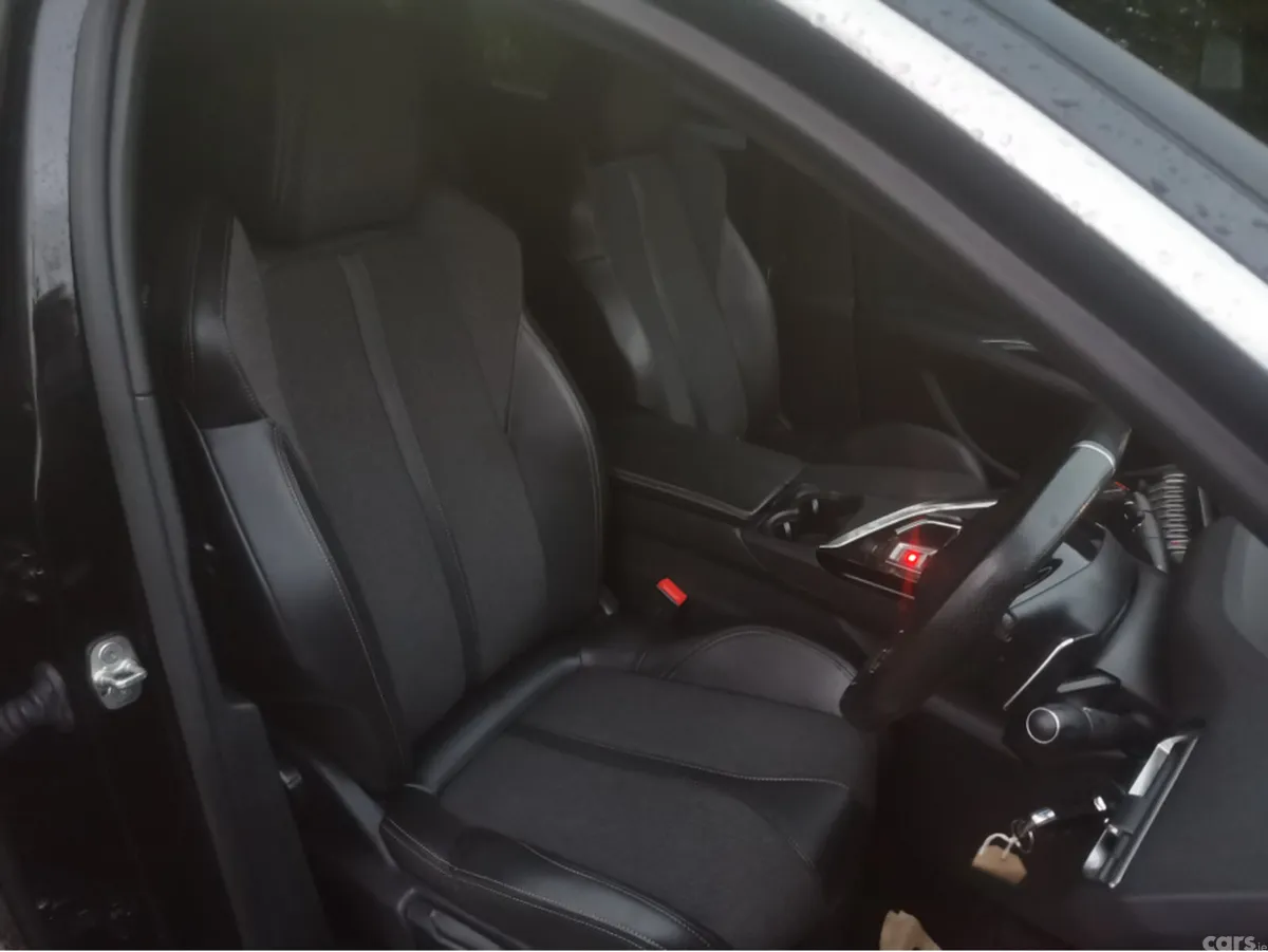 Peugeot 3008 Hatchback, Diesel, 2019, Black