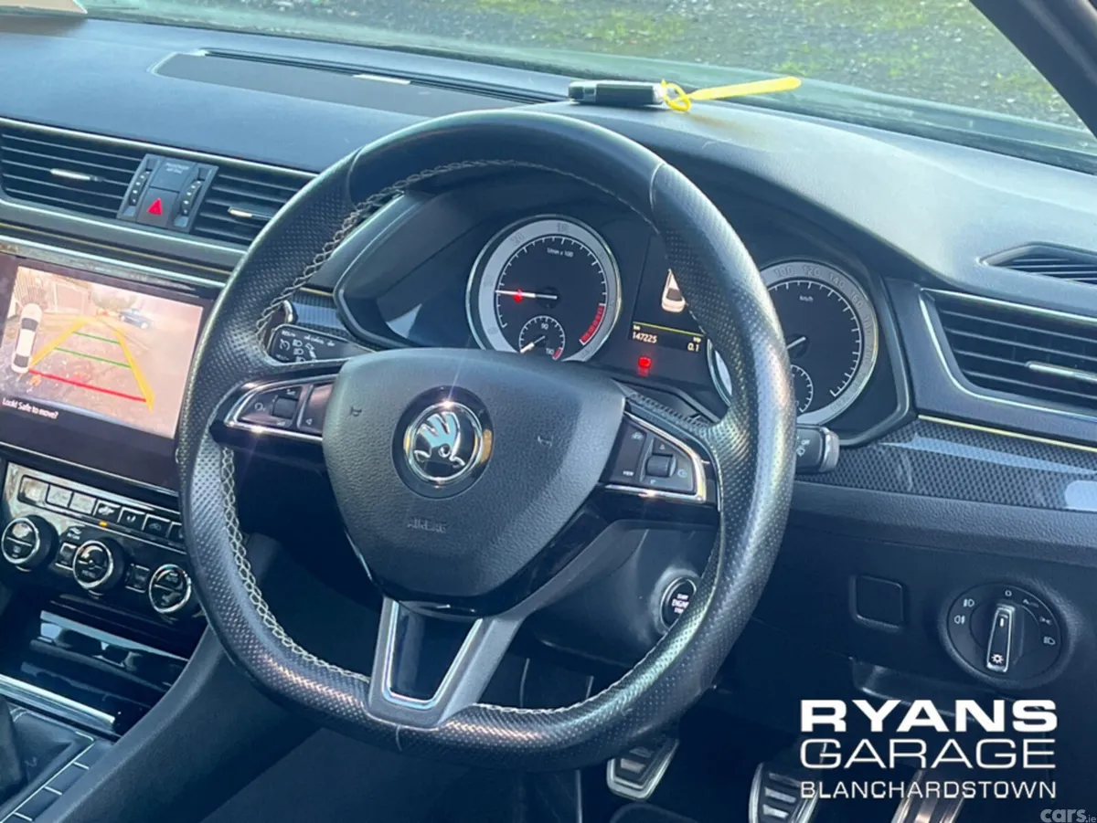 Skoda Superb Hatchback, Diesel, 2019, Grey