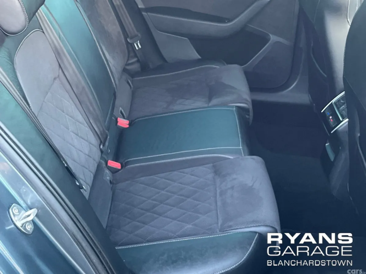 Skoda Superb Hatchback, Diesel, 2019, Grey