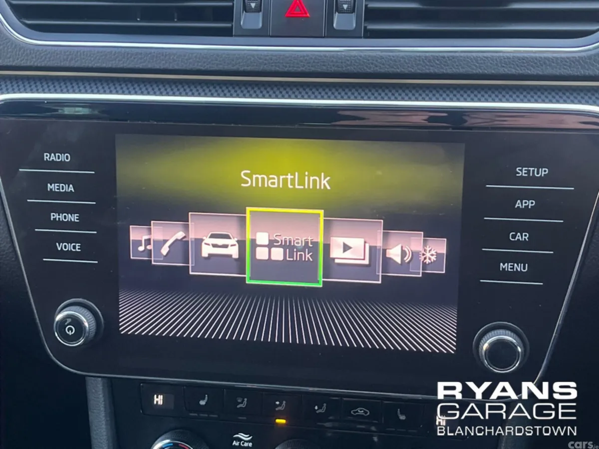 Skoda Superb Hatchback, Diesel, 2019, Grey