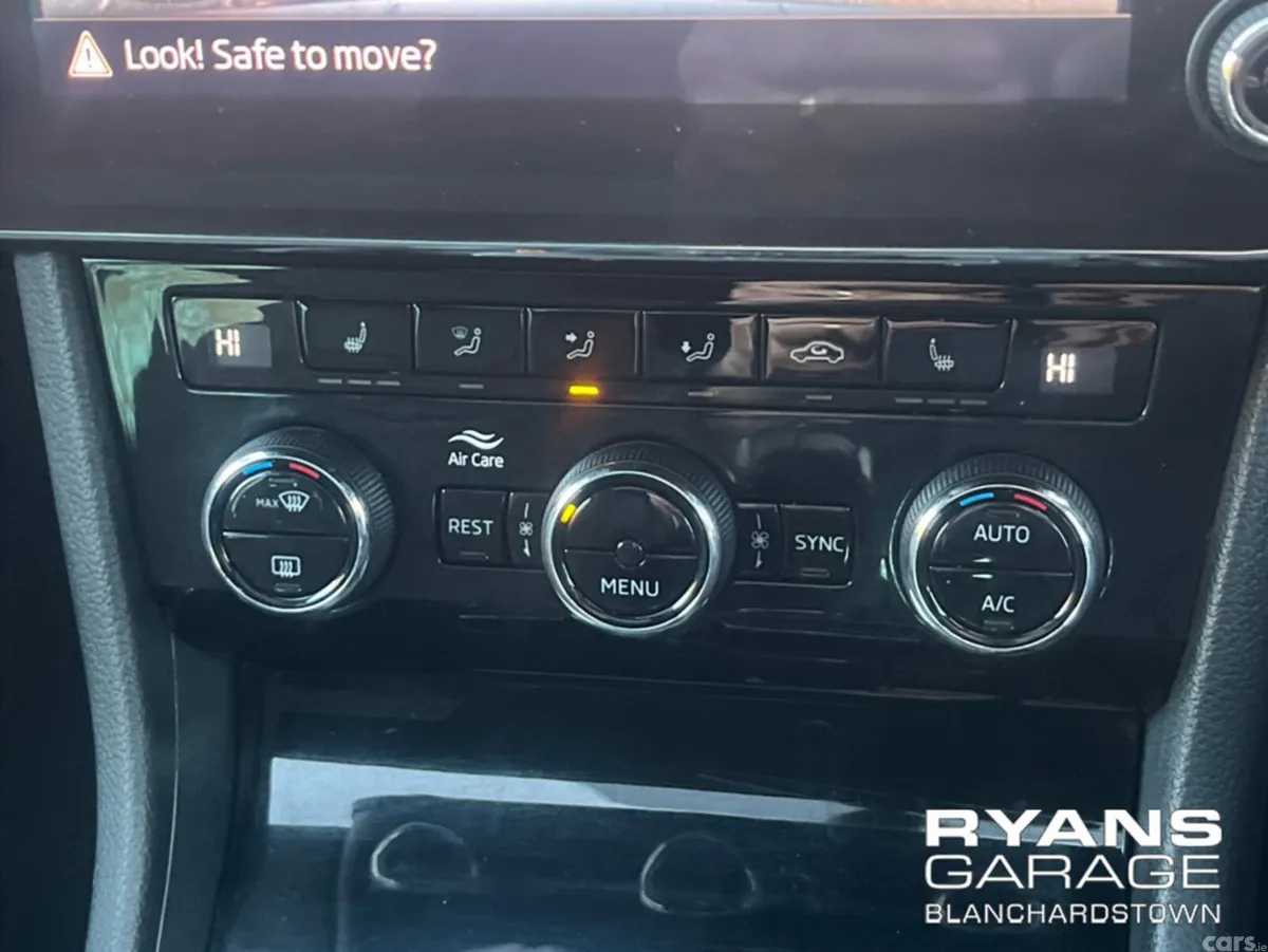 Skoda Superb Hatchback, Diesel, 2019, Grey