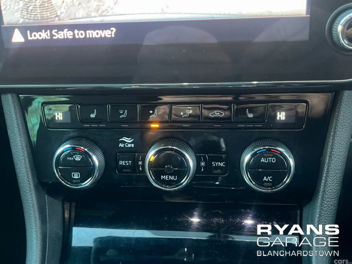 Skoda Superb Hatchback, Diesel, 2019, Grey