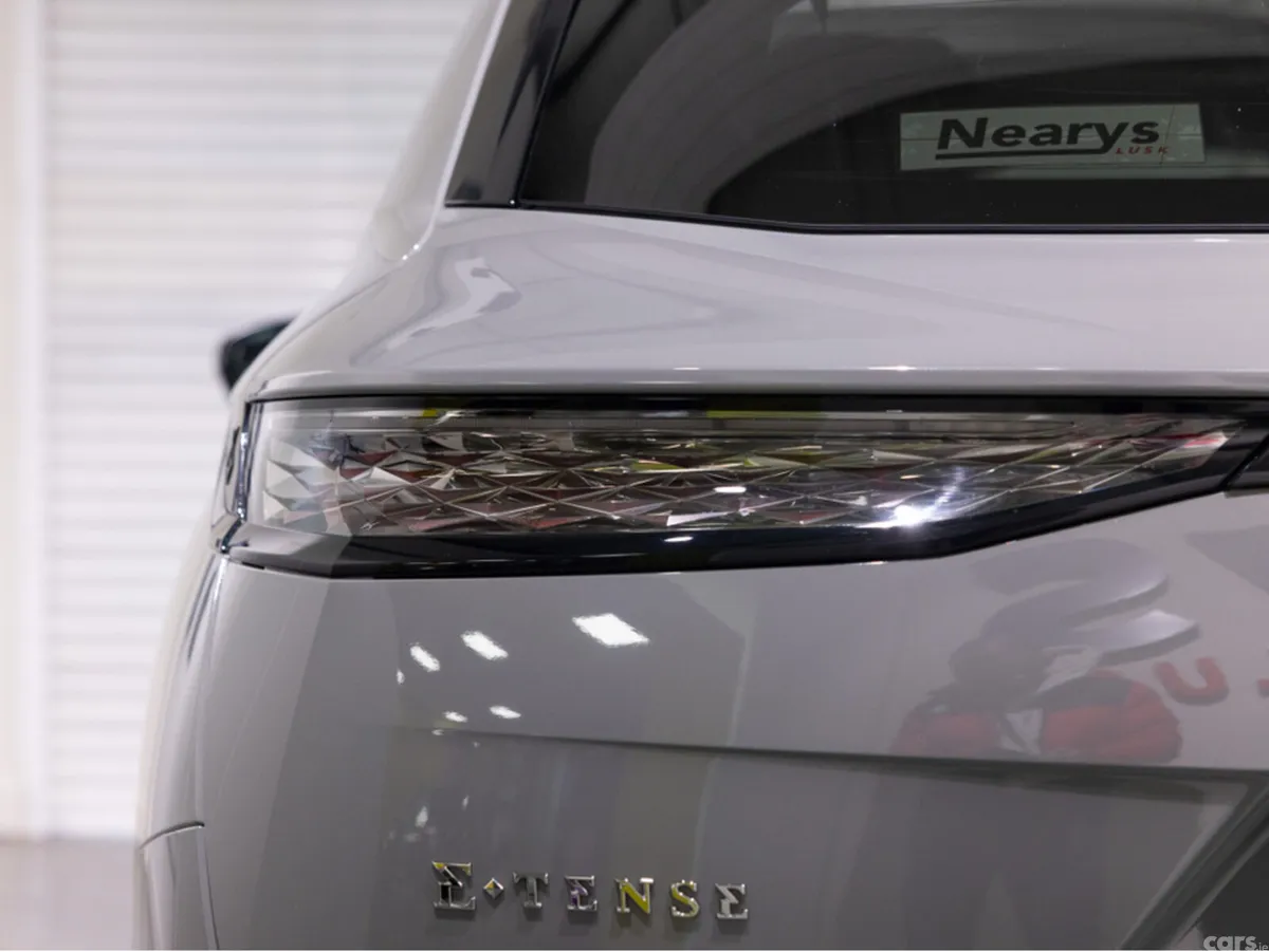 DS Automobiles DS 7 SUV, Petrol Plug-in Hybrid, 2024, Grey