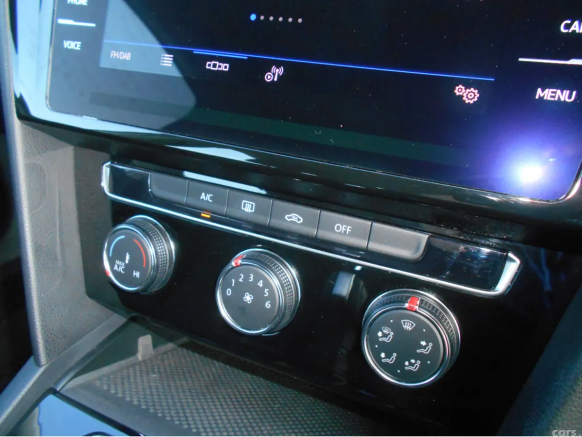 Volkswagen Passat Estate, Diesel, 2022, Silver