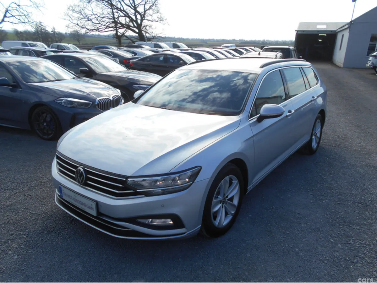 Volkswagen Passat Estate, Diesel, 2022, Silver