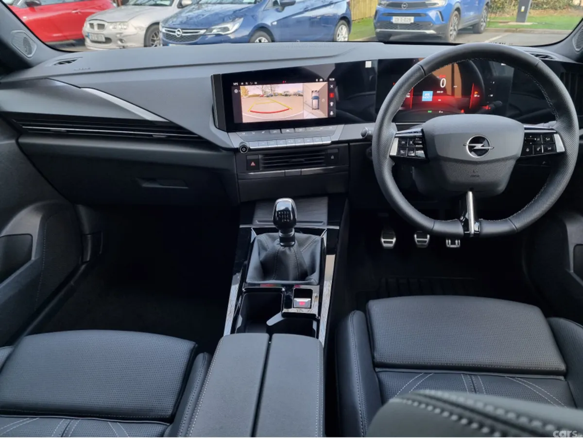 Opel Astra Hatchback, Petrol, 2026, Grey