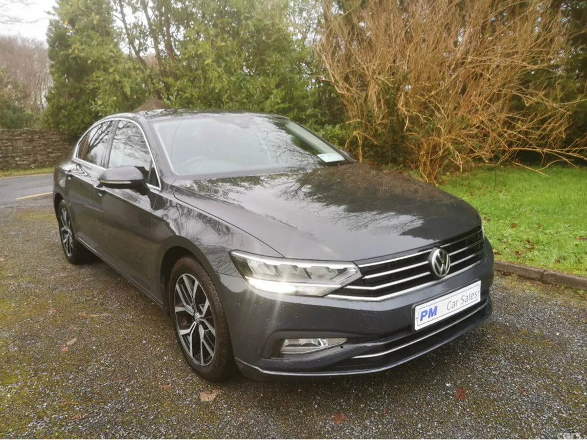 Volkswagen Passat Saloon, Diesel, 2020, Grey