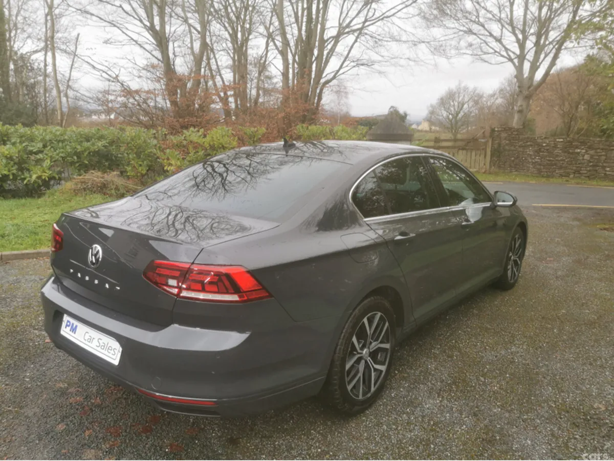 Volkswagen Passat Saloon, Diesel, 2020, Grey
