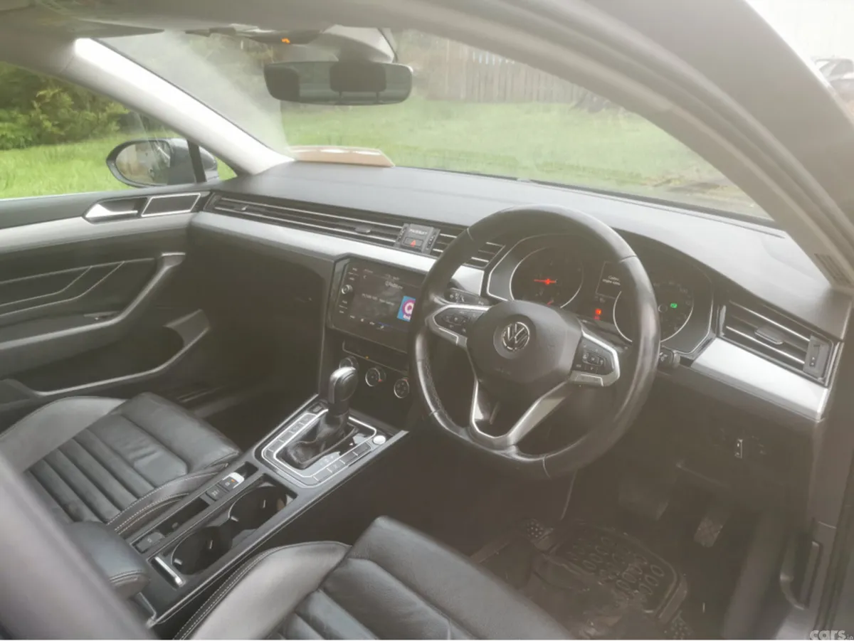 Volkswagen Passat Saloon, Diesel, 2020, Grey