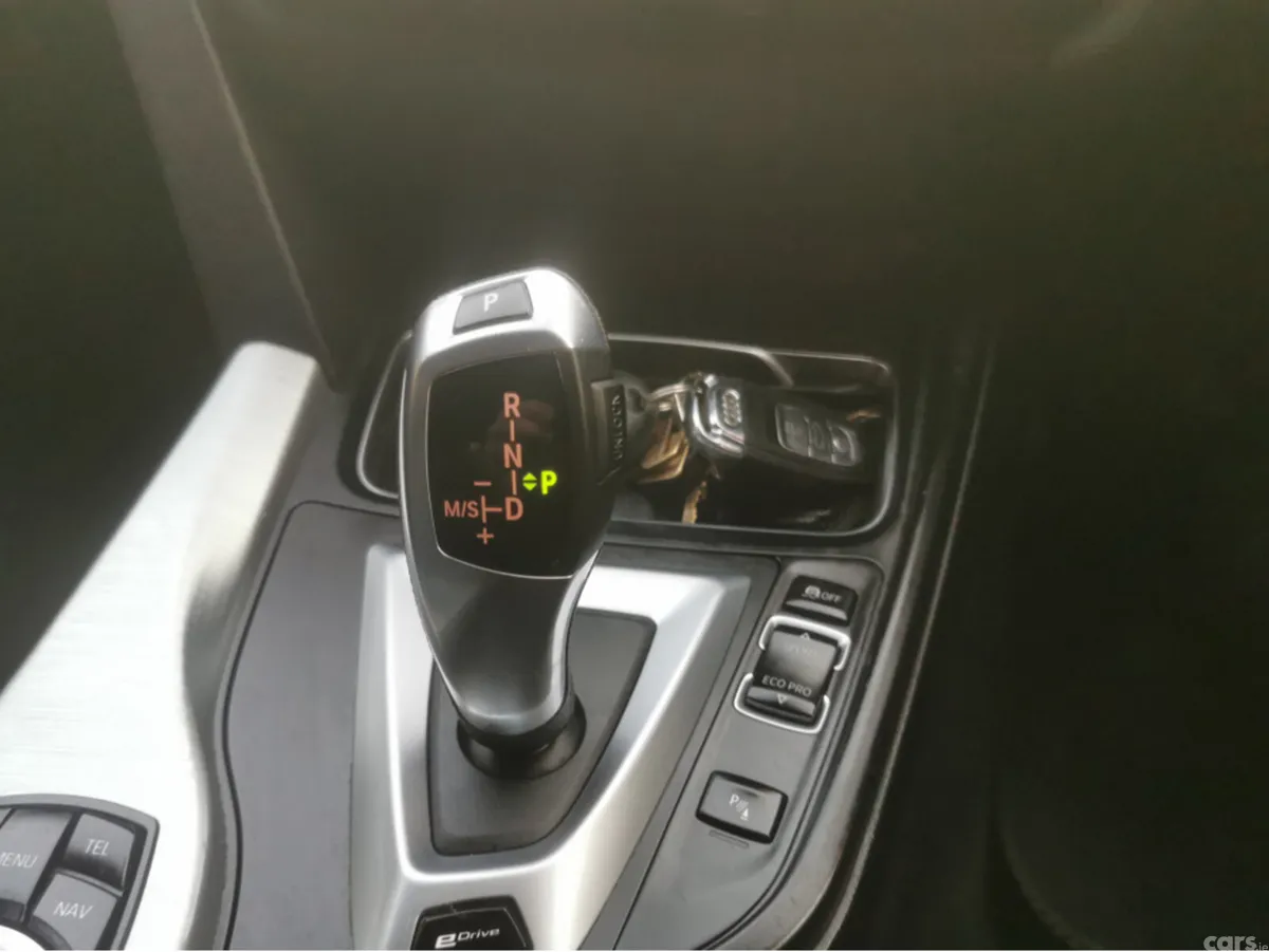 BMW 3-Series Saloon, Petrol Hybrid, 2016, White