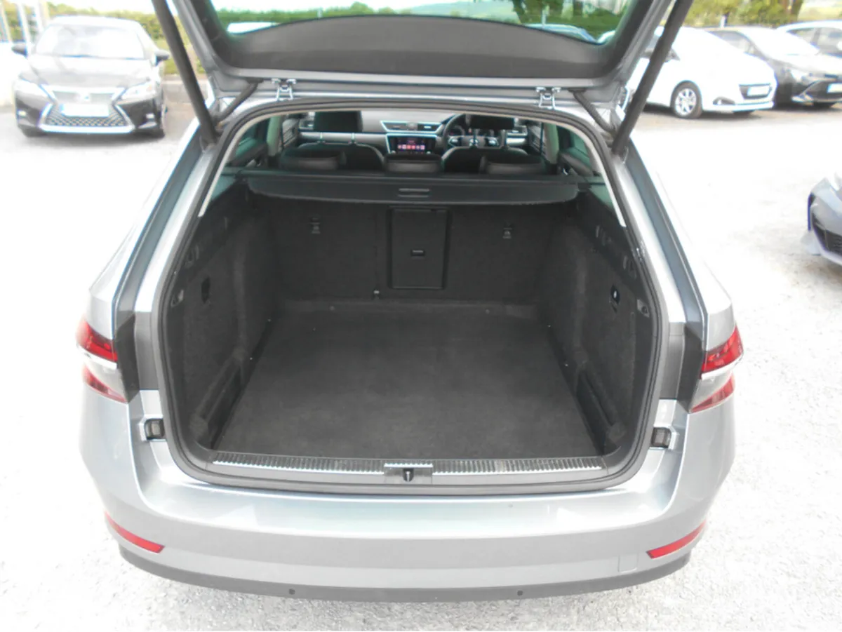 Skoda Superb Estate, Diesel, 2021, Grey