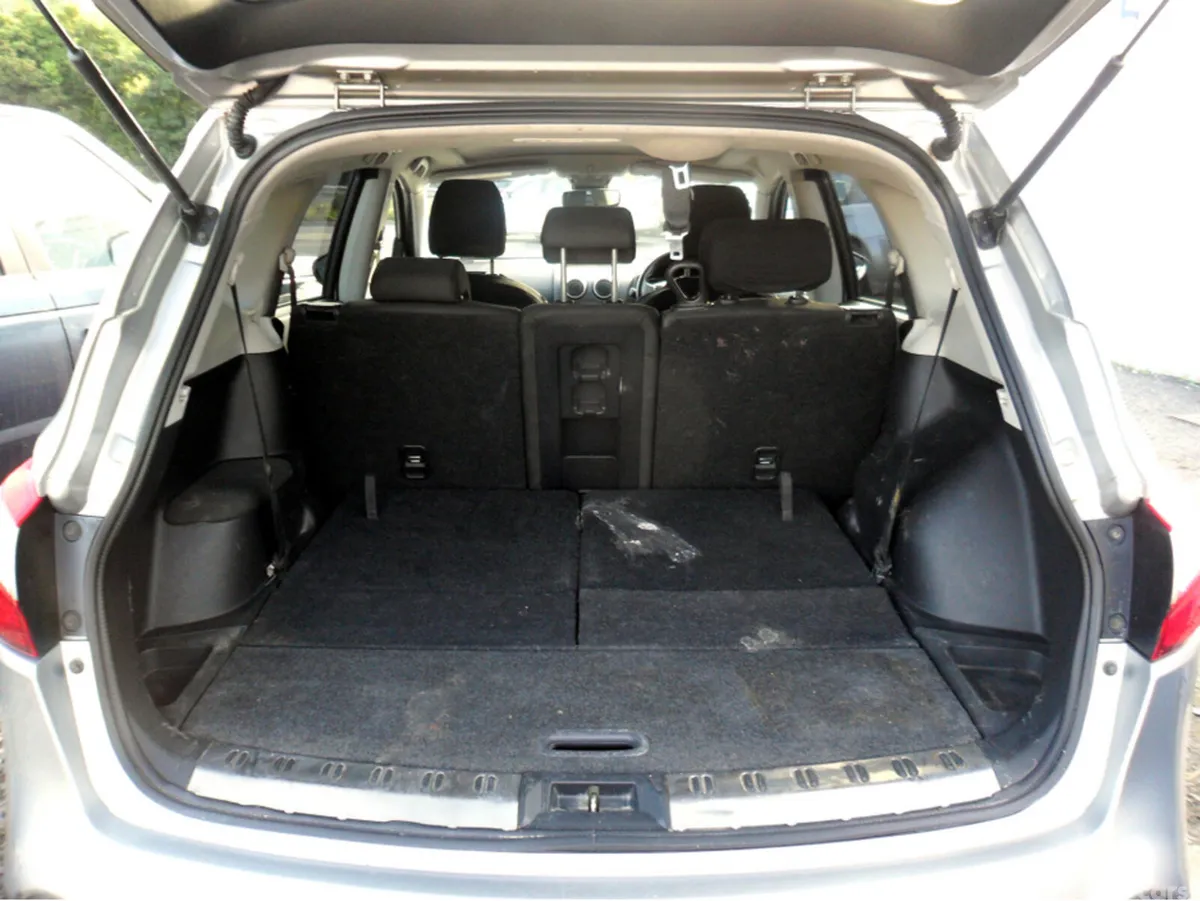Nissan Qashqai+2 MPV, Diesel, 2012, Silver