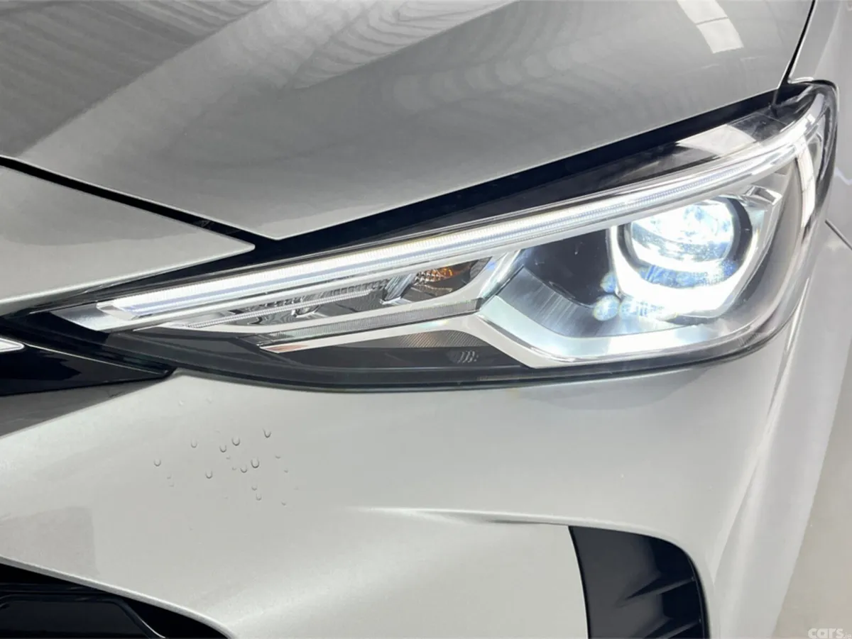 MG ZS SUV, Petrol Hybrid, 2027, Silver