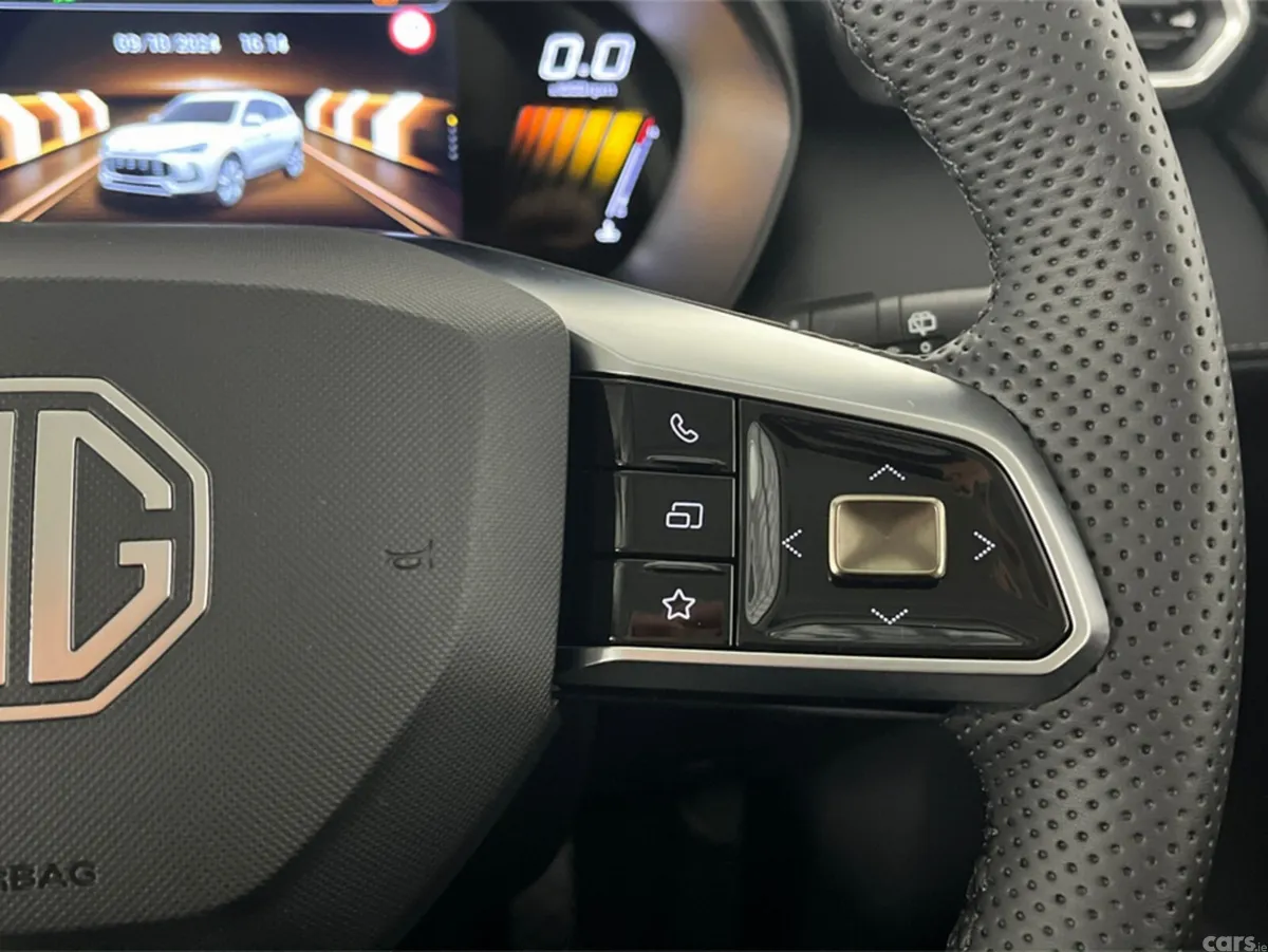 MG ZS SUV, Petrol Hybrid, 2027, Silver