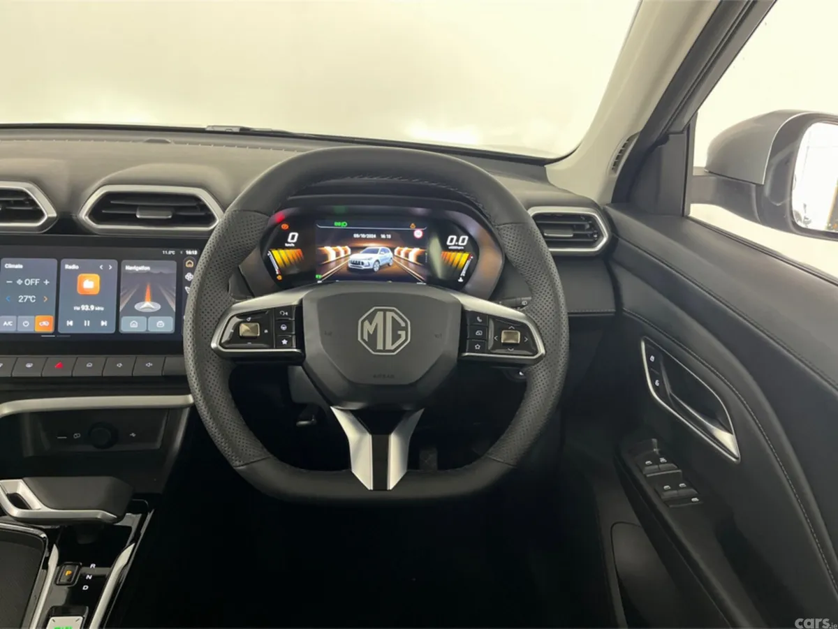 MG ZS SUV, Petrol Hybrid, 2027, Silver