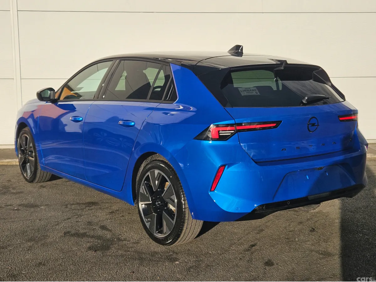 Opel Astra Hatchback, Electric, 2026, Blue