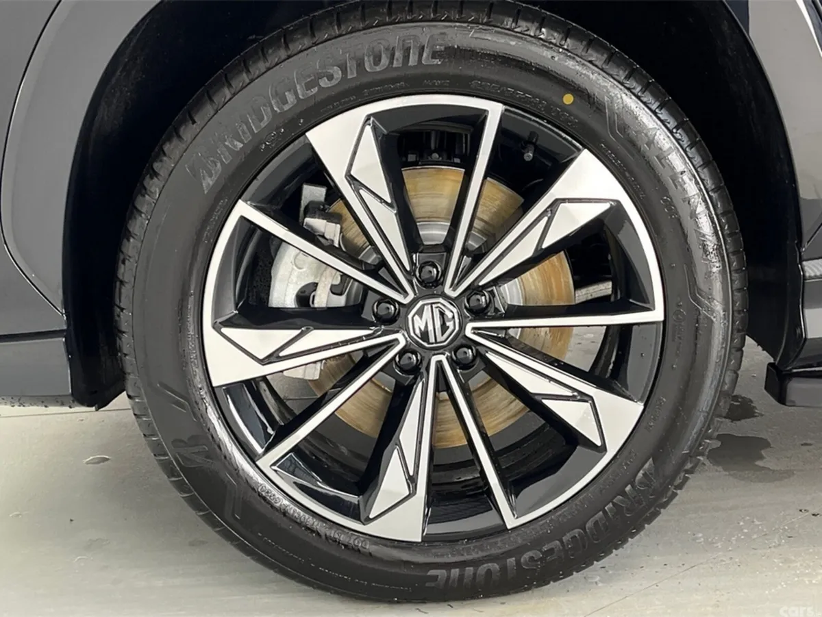 MG HS SUV, Petrol Hybrid, 2027, Black