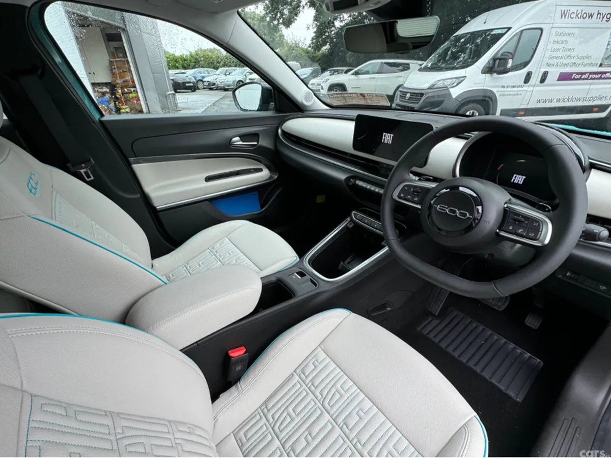Fiat 600 SUV, Petrol Hybrid, 2026, Blue